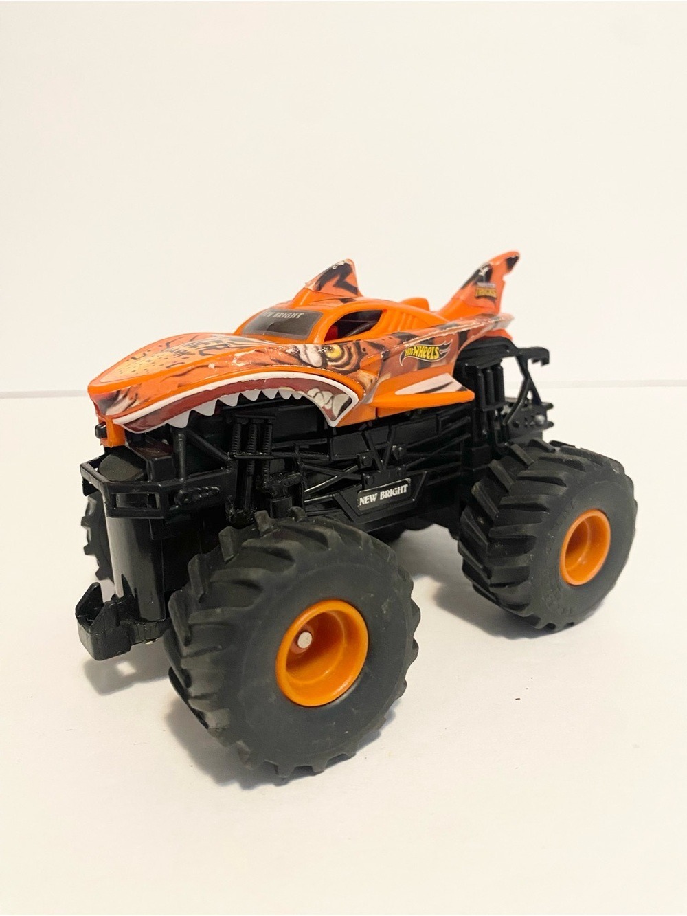 Hot Wheels Monster Truck 1/64 Monster Jam Tiger Shark Die Cast Car Vehicle Toy